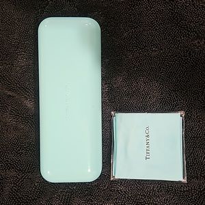 TIFFANY GLASSES CASE WITH CLEANING CLOTH